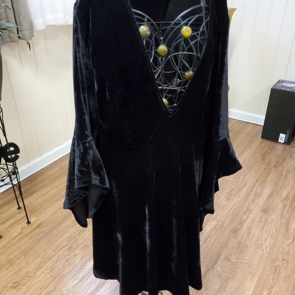 Black Suede bell sleeves dress. - Picture 3 of 3